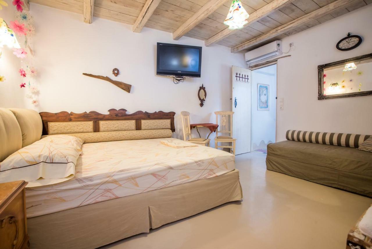 Anthippi (Adults Only) Aparthotel Páros Buitenkant foto